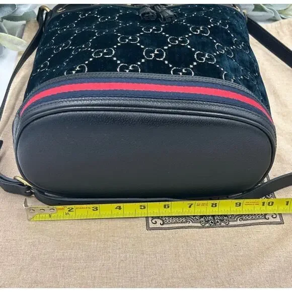 Women's Gucci OPHIDIA blue velvet bucket bag with leather trim, and web stripe - Picture 16 of 16